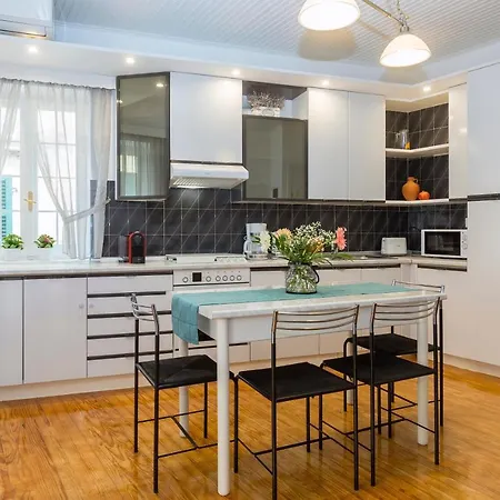 Nobilis Corfu شقة
